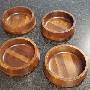 Vintage Set Of 4 Real Walnut Vermillion Elegant Wooden Salad Bowls